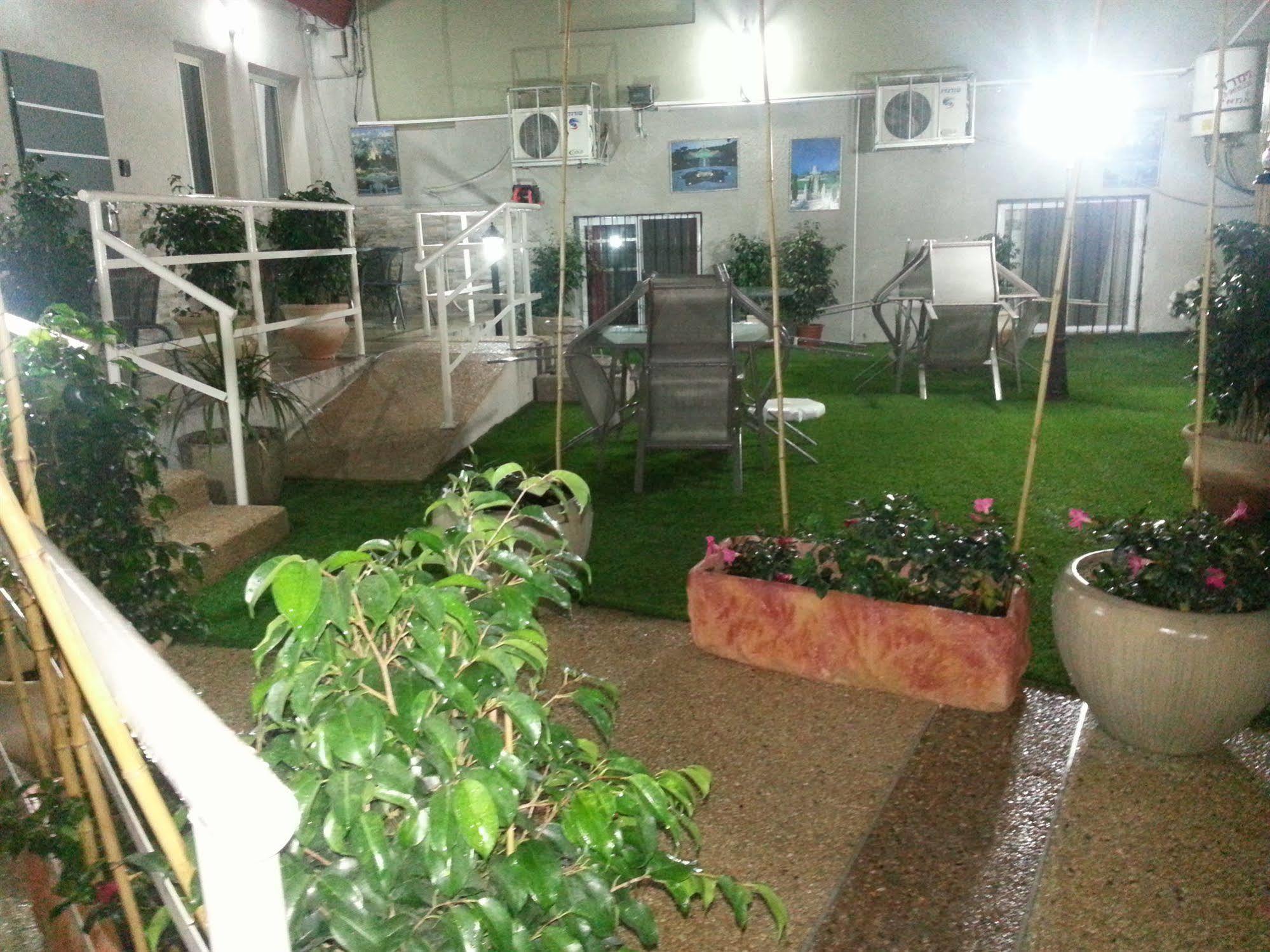 Zimmer Garden Haifa Exterior photo